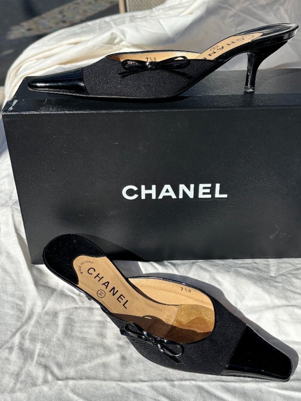 CHANEL Black Bow Slip on Leather Pointed Toe Mule Kitten Heels, Women's 7.5 B